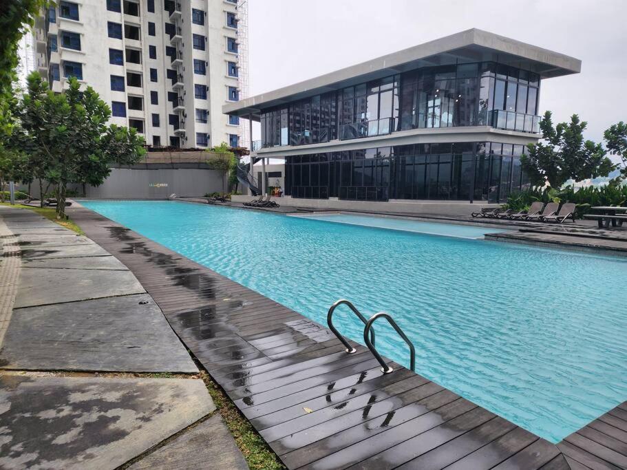 Apartment Sunflower/4r3b/klcc/1550sf/bacony/newcondo/bathtub *