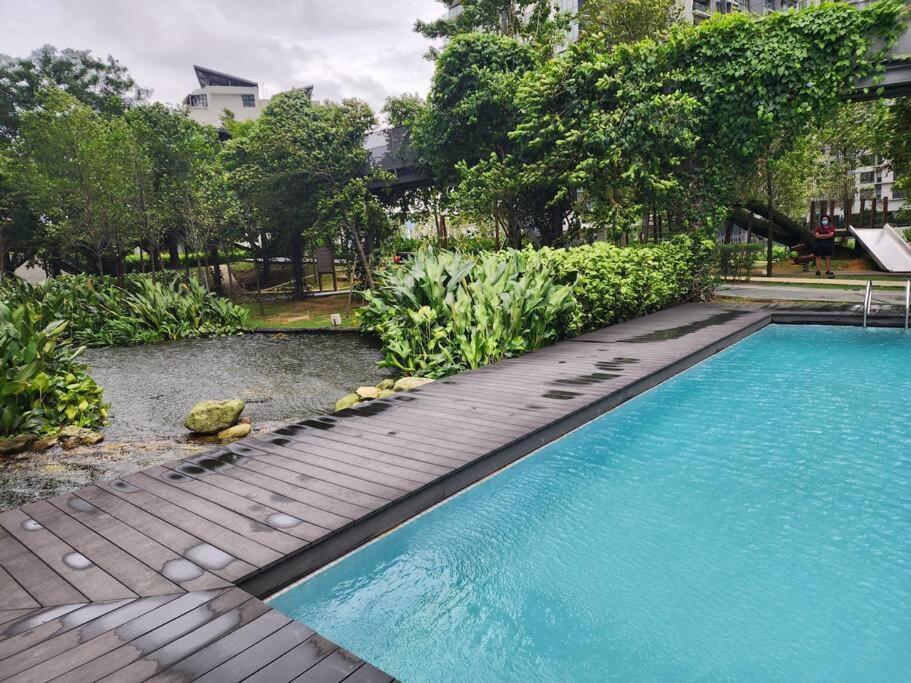 Sunflower/4r3b/klcc/1550sf/bacony/newcondo/bathtub Apartment